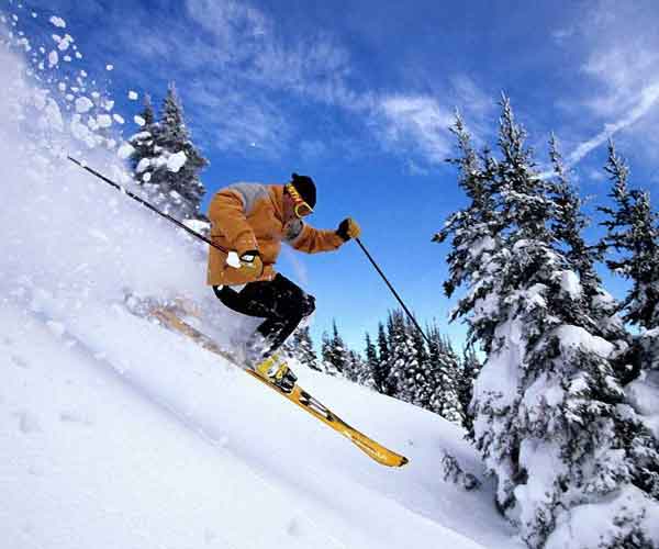 Skiing in Kufri